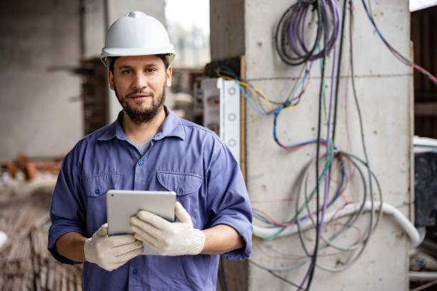 Best Licensed Electrician  in Crestwood, KY